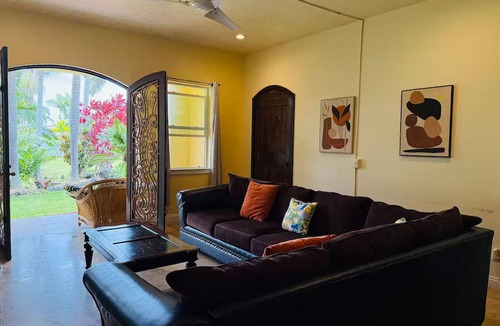 Hakalau Apartment | Family Retreat Near Akaka Falls – Sleeps 7 & BBQ