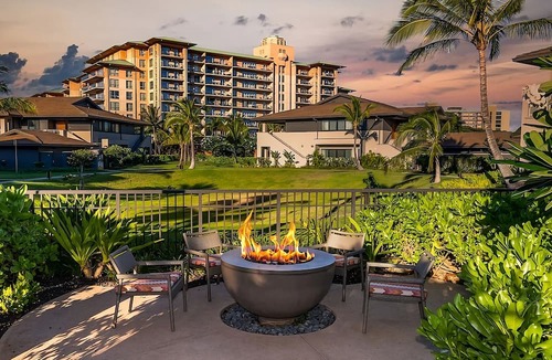 Honokowai Hotel | Oceanfront Maui Stay | 2 Bedroom Partial Ocean View near Lahaina Harbor