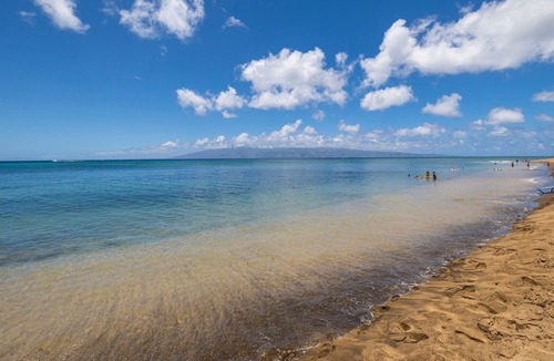 Kahana Apartment | Studio w/Balcony & Full Kitchen | Access to Pool