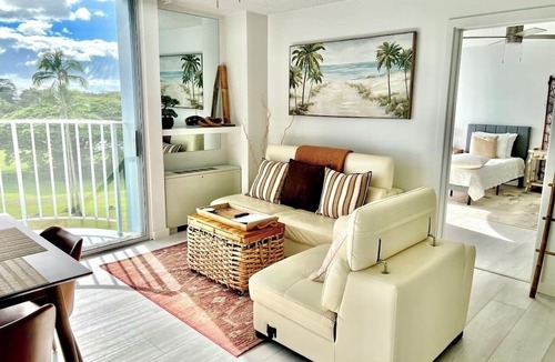 Hilo Condo | Amazing Ocean & Park Views - Pool & AC