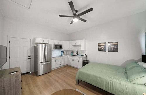 Hilo House | Island Escape Near Falls, Pet-Friendly Space