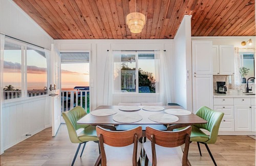Kalaoa House | Ocean View Retreat Relax on Private Patio