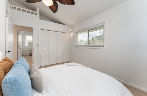 Punaluu House | Hale Kahakai - Oceanfront Retreat - Direct Beach Access - 90 Day Rental
