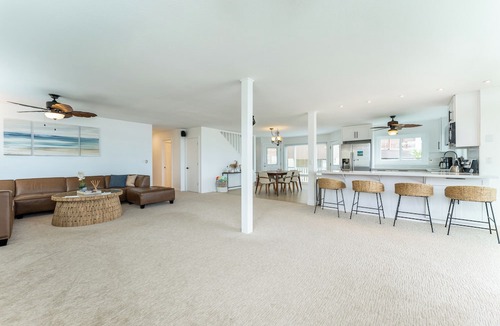 Punaluu House | Hale Kahakai - Oceanfront Retreat - Direct Beach Access - 90 Day Rental