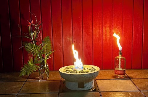 Eden Roc House | Pele’s Breath Cabin + Volcano Alerts