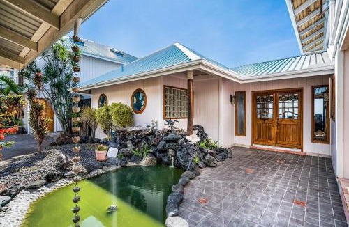 Opihihale Villa | Kona Oceanview Villa for Groups Pool & Hot Tub
