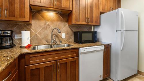 Historic Kailua Village House | Kona Pacific C520.
