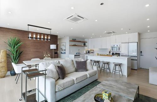 Waikiki House | Ilikai - 4BR Condos - Sleeps 8