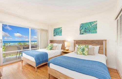 Waikiki Apartment | Skyline-Lagoon and Fireworks Magic from the Ilikai wTop-Tier Amenities