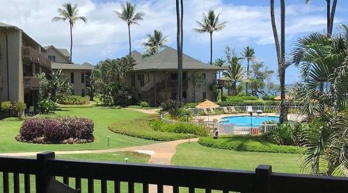 Lihue House | Kaha Lani - 5BR Oceanfront - Sleeps 14