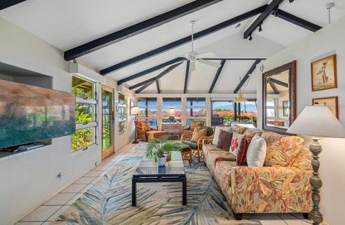 Kaanapali House | Spacious 2BD Cottage Walk to the Beach! - International Colony Club 43
