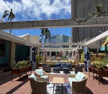 Ala Moana Hostel | Central YMCA Residences