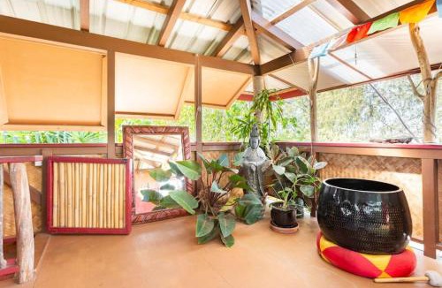 Pahoa Apartment | THE MAGICAL LAVA TEMPLE with EPIC Volcano Views!