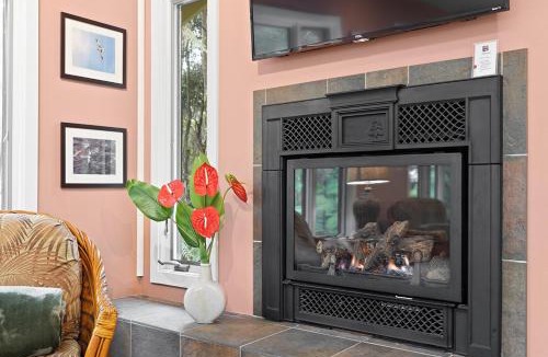 Volcano House | Liko Lehua Cottage-Furo Hot Tub on Deck-Fireplace