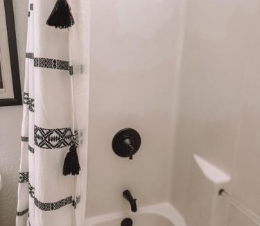 Honomu House | Luxury Farm Stay with Hot Tub, Cold Plunge and Cuddle Cows