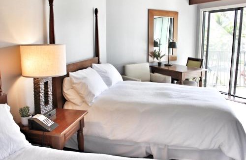 Hanamaulu Apartment | Mountain View Double Bed Room, Beachfront Resort, Lanai, AC, Pool, Restaurant, Gym, Spa