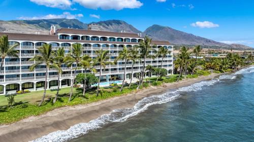 Historic Lahaina Front Street Apartment | Lahaina Shores Beach Resort 206
