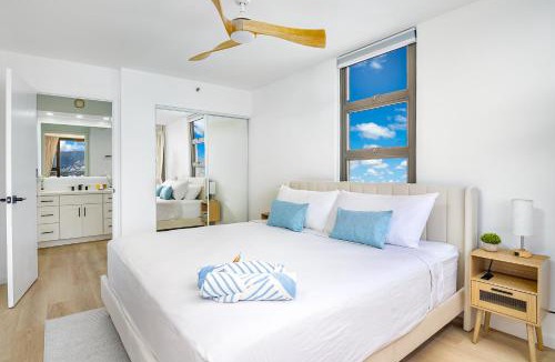 Waikiki Apartment | 5 min Beach Walk, Upscale with Parking, No Resort Fee