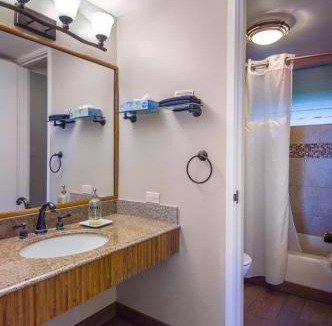 Hana Apartment | Hana Kai Maui - #4 Nanuʻalele Oceanfront 1 BR