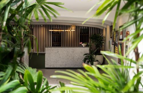 Waikiki Hotel | The Ambassador Hotel of Waikiki, Tapestry Collection by Hilton