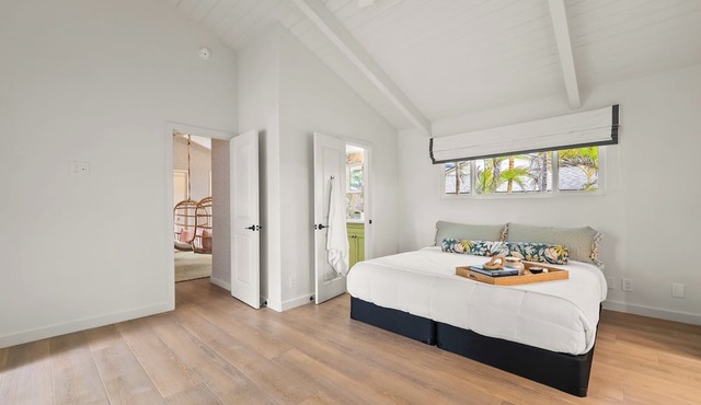 Palione Papalani by Avantstay New $1.5m Remodel Steps From Kailua Beach w/Private Pool & Hot Tub