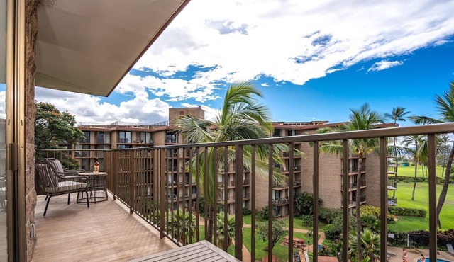 Modern & Polished Oceanfront Vistas