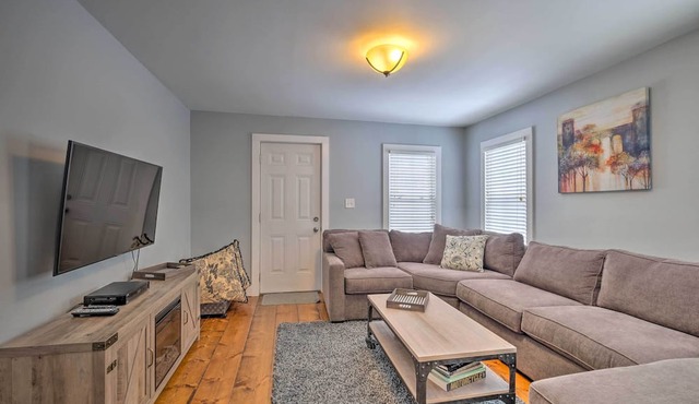 Warrensburg Home ~ 6 Mi to Lake George! in Warrensburg