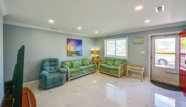 Deck w/Canal Access: Ocean City Townhome in Ocean City