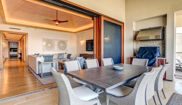 K B M Resorts: Molokai At Montage Kapalua Bay, Ocean View, 3 Bedrooms Penthouse, Steps to Beach and Kapalua Bay, Includes Rental Car!