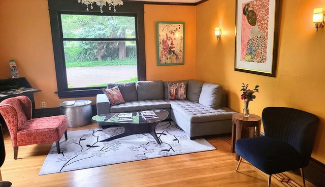 Evermore Guesthouse in Portland