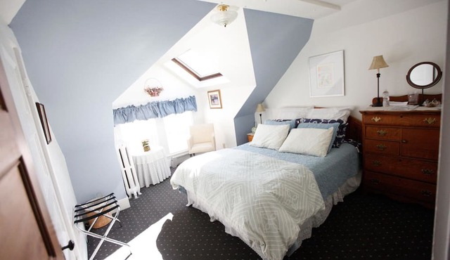 A Village Bed and Breakfast in Newton
