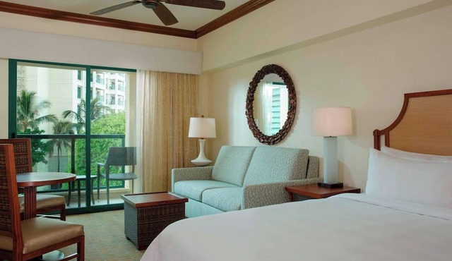 Marriott Ko Olina Beach Club - On The Beach- Family Friendly - Mountain View in Oahu