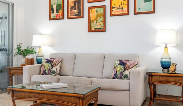 Oceanview Townhome, freshly updated in Keauhou, close to Kona. in Keauhou