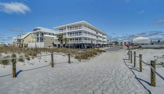 Surfside Oceanfront Condo— Luxury Unit/Top Floor in Mexico Beach
