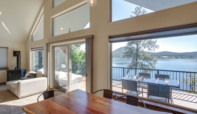 Loon Lake Waterfront Retreat: 2 Decks & Dock! in Loon Lake
