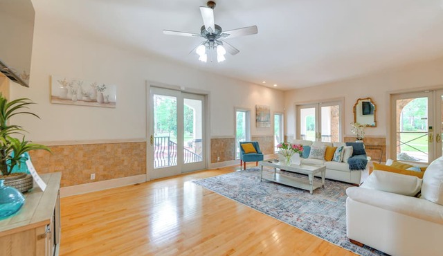 Spacious Georgia Vacation Rental w/Large Deck in Leesburg