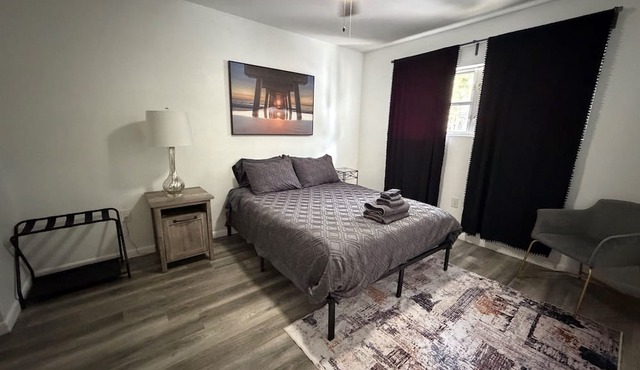 Lake Eola view 1 bedroom Thornton Park in Orlando