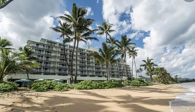 Turtle Beachfront, snorkeling, free parking, wash-dryer in unit, New bigger AC.