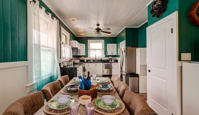 New Hula House- 3BR great Location Hilo