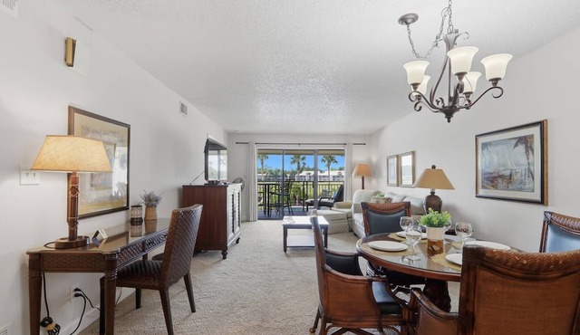 Lake & Pool Views from Balcony |Golf Retreat | Family-Friendly | Saddlebrook | Optional Amenities in Wesley Chapel