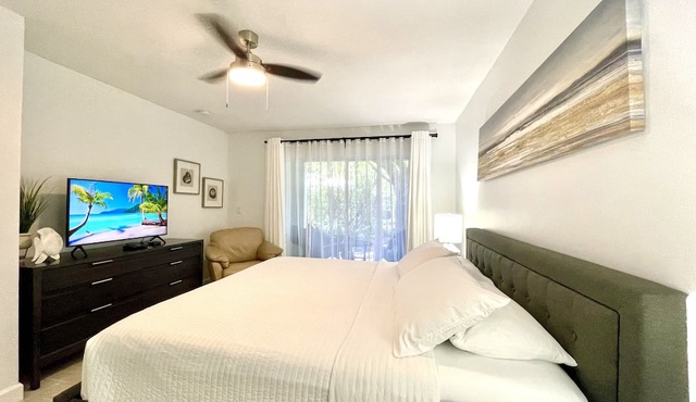 Pool-Steps from Beach-Golf Car Option in Lauderdale-by-the-Sea