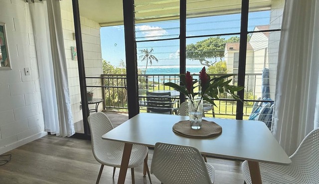Haleiwa Beach Front-unobstructed ocean views-30 days min. booking -as per HI Law in Haleiwa