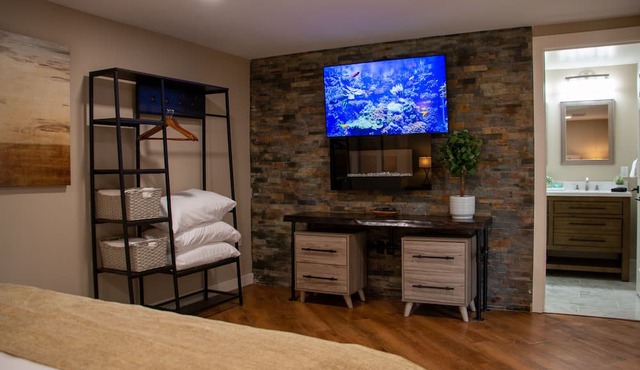 Elegance on The Farm Limitless Amenities ♦Pool ♦Hot Tub ♦Fish Pond +more! in Ronks