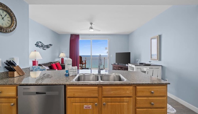 Splash Beach Resort by Book That Condo in Panama City Beach