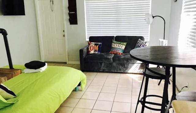 Petrina Studio Apartment in Pompano Beach