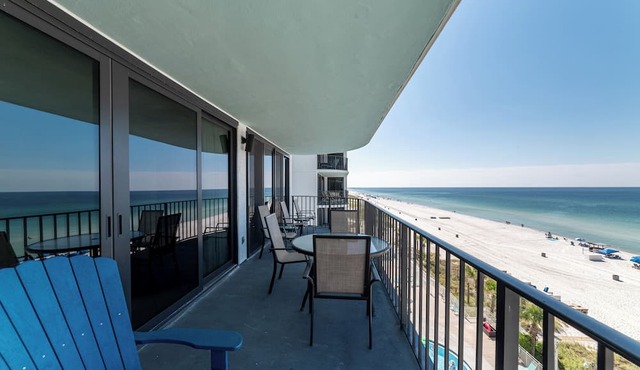 Sail Away-PCB, FL Beachfront-3BD/3BA-2 Beachfront Family Getaway-Covered Parking in Panama City Beach