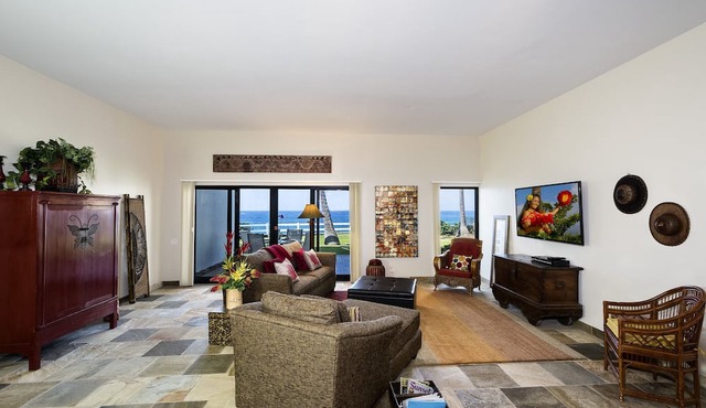 🏖️Oceanfront Kona Villa w/Huge Lanai, 2 King Suites & AC | Royal Sea Cliff 109