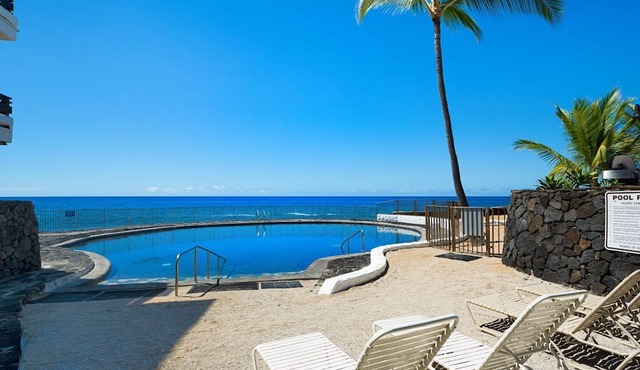 🏖️Ground Floor Kona Condo | Ocean View + Central A/C
