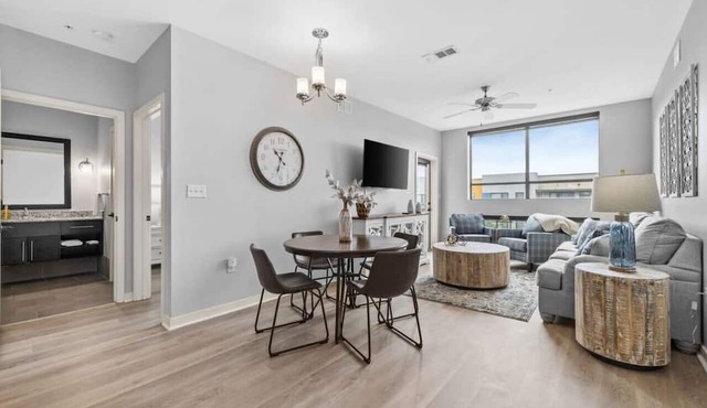 Luxurious Large 2 bed 2 bath Downtown Condo- #402 in Nashville