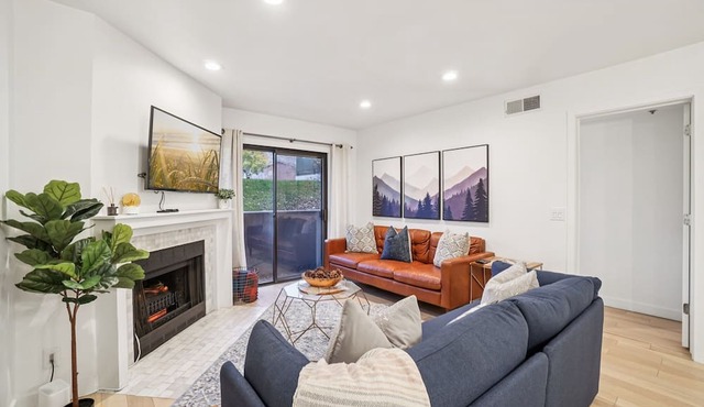Empire Coalition Condos - Walk to PC Mountain - 2BD/2BA in Park City